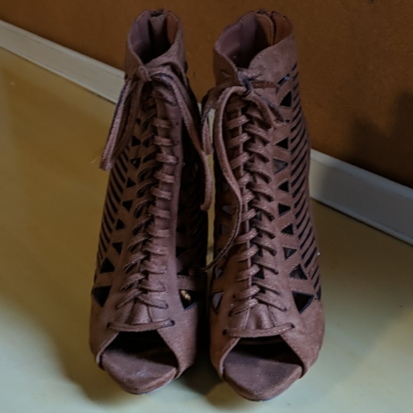 Suede Stilleto Peep Toes - Picture 4 of 4